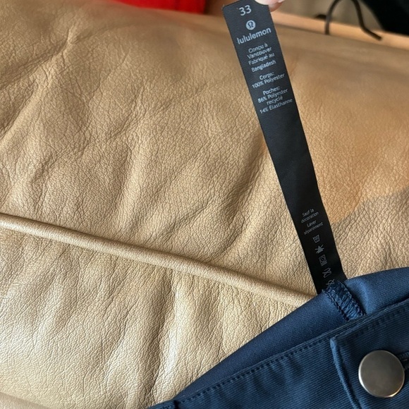 Lululemon men’s ABC pants in True Navy. Size 33 - Picture 3 of 16